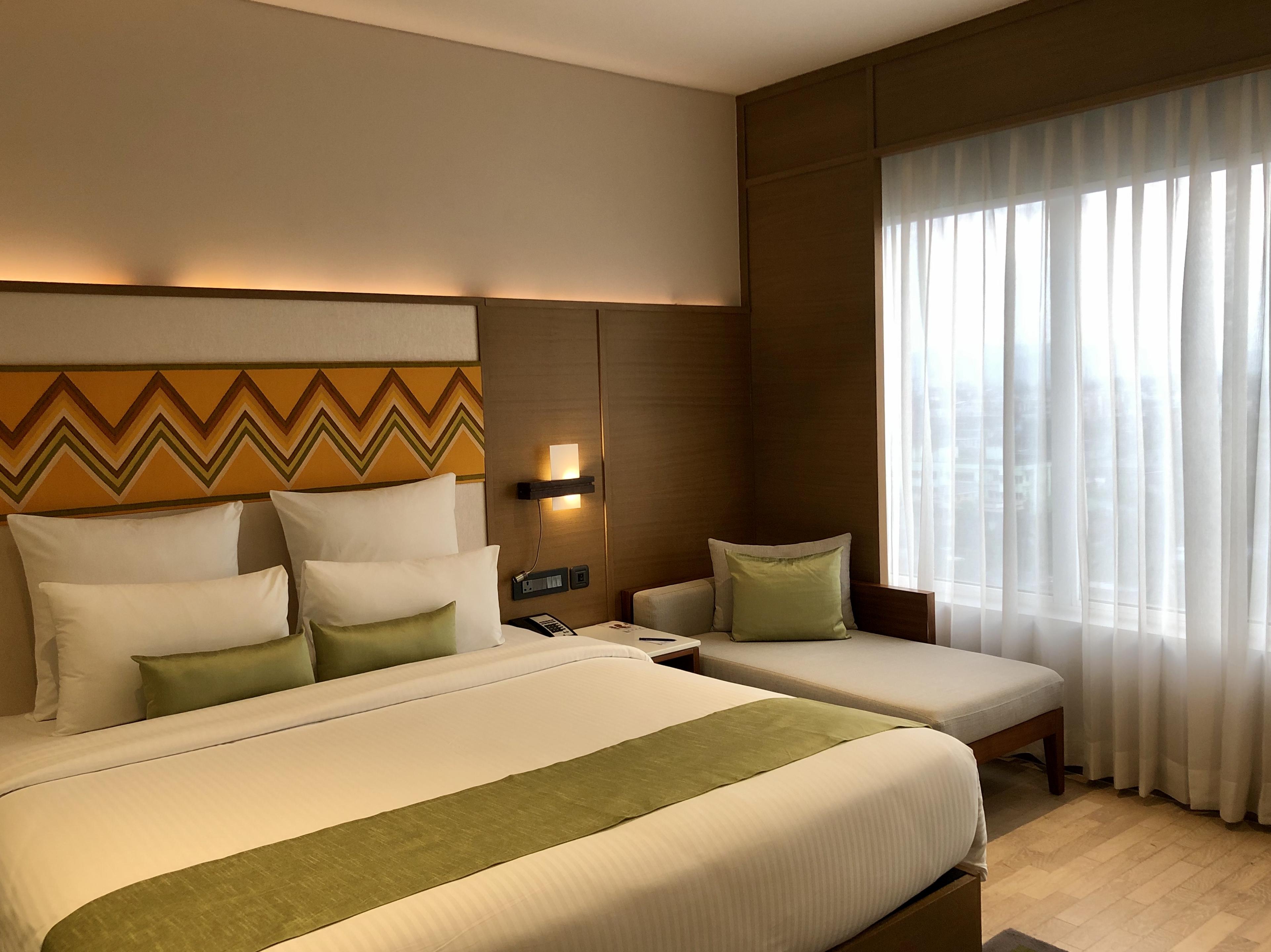 Novotel Guwahati Gs Road Экстерьер фото