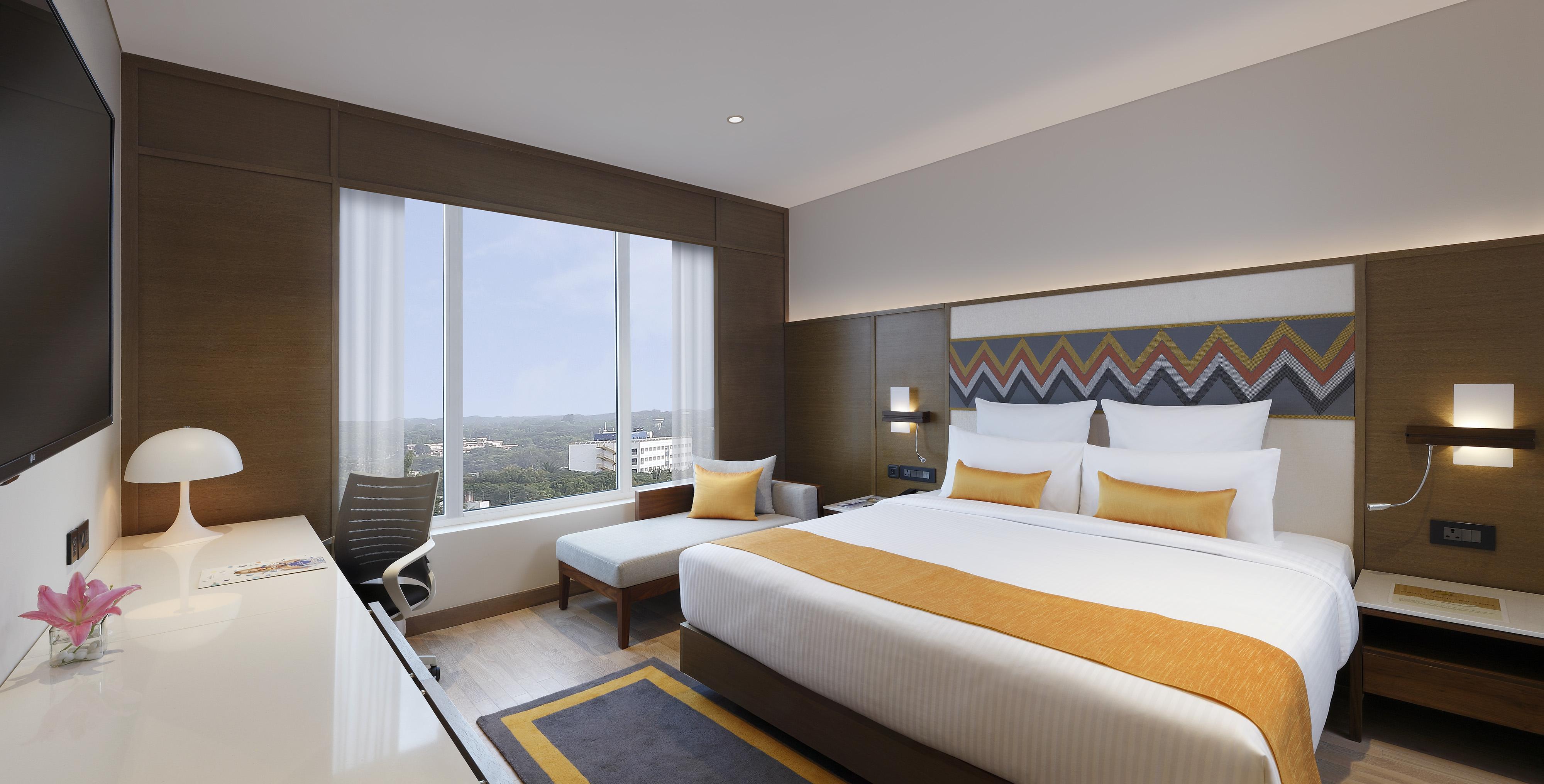 Novotel Guwahati Gs Road Экстерьер фото