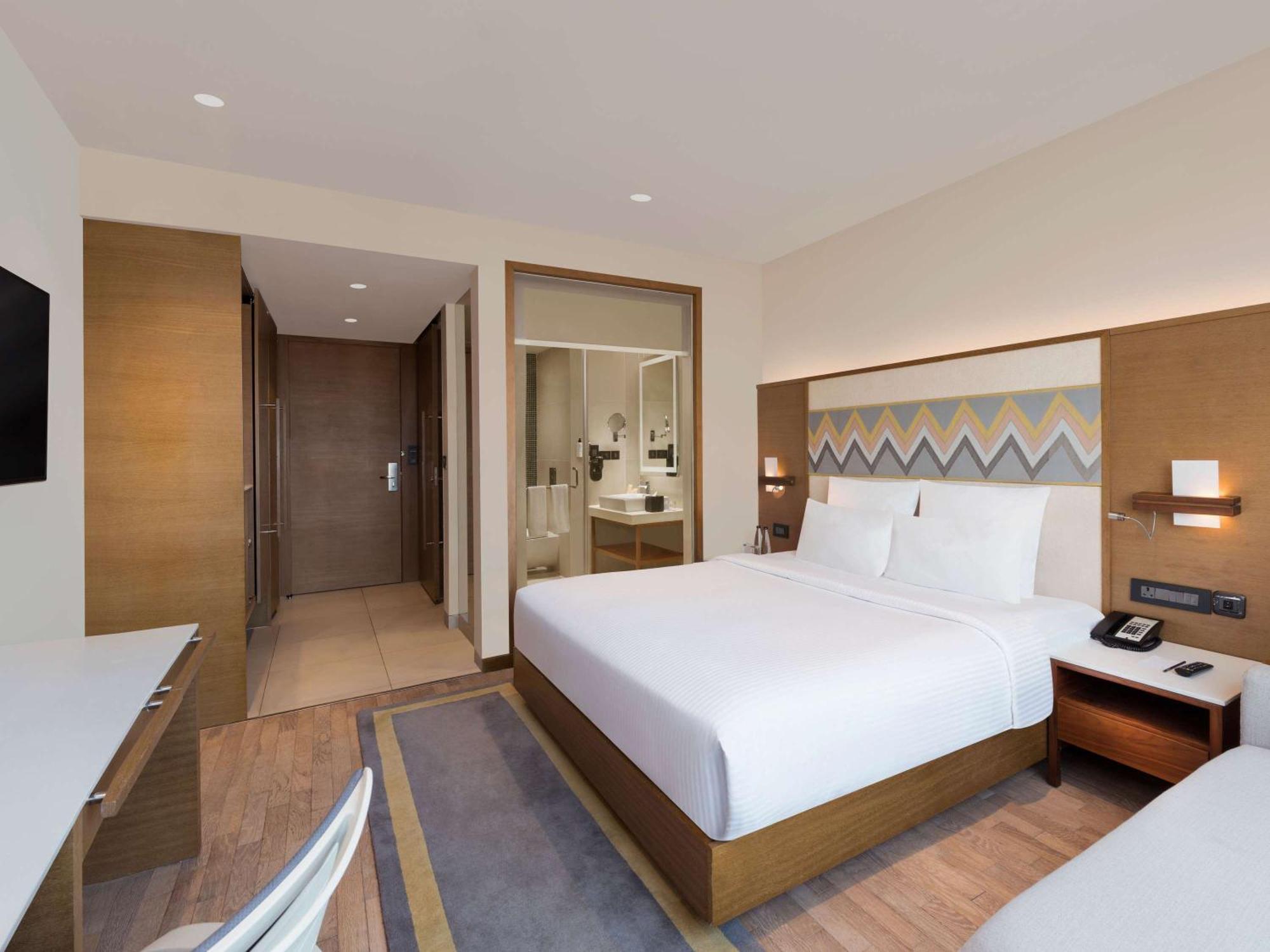 Novotel Guwahati Gs Road Экстерьер фото
