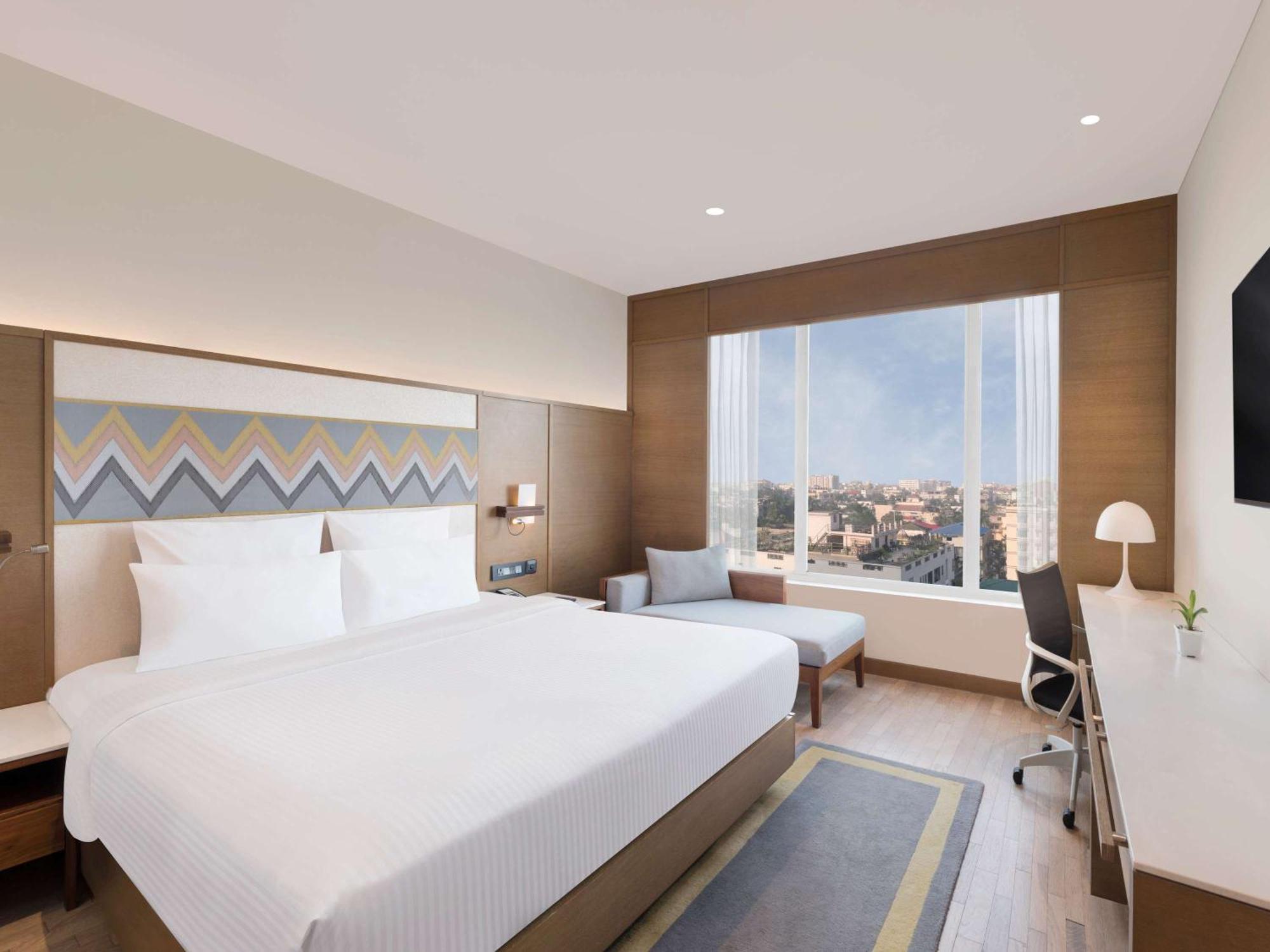 Novotel Guwahati Gs Road Экстерьер фото