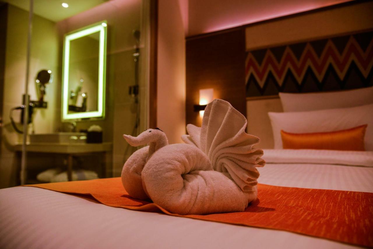 Novotel Guwahati Gs Road Экстерьер фото